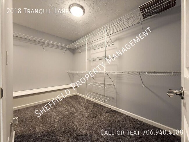 Building Photo - 2018 Tranquil Ln