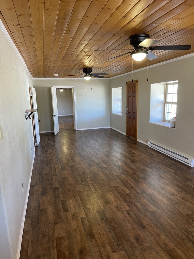 Building Photo - 361 S 2nd St