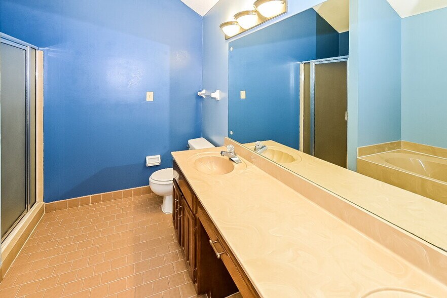 Building Photo - 6744 Blue Spruce Dr