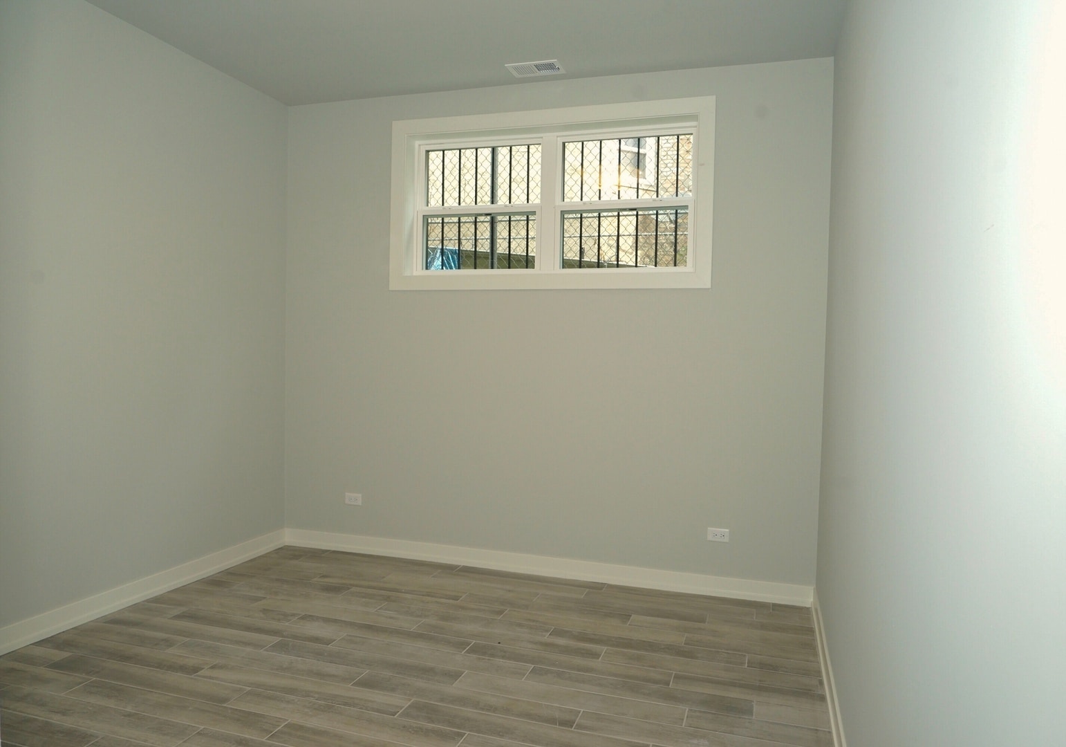 Building Photo - 6138 S University Ave