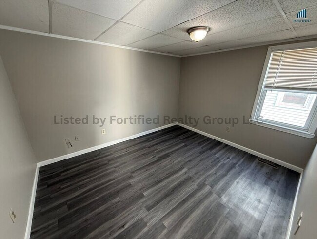 Building Photo - 77 Massasoit St