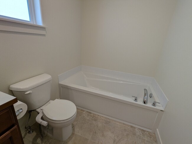 Building Photo - 3667 SW Pumice Stone Ave