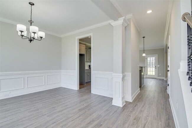 Building Photo - 302 Huntley Loop