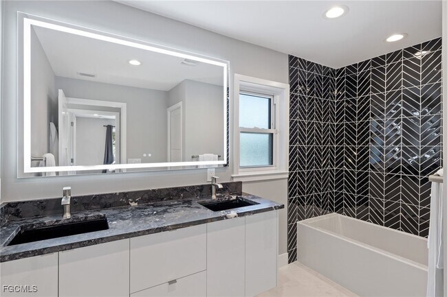 Building Photo - 432 Seaworthy Rd