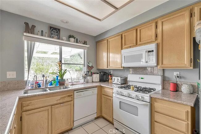 Building Photo - 23863 Bennington Dr