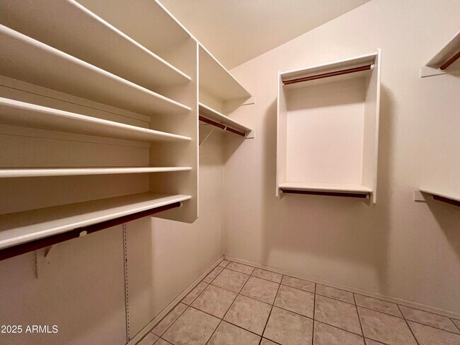 Building Photo - 4619 E Adobe Dr