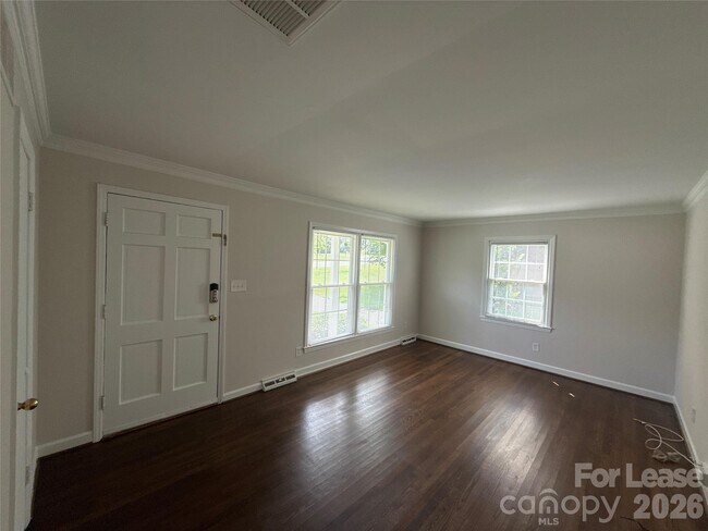 Building Photo - 4834 Fairheath Rd
