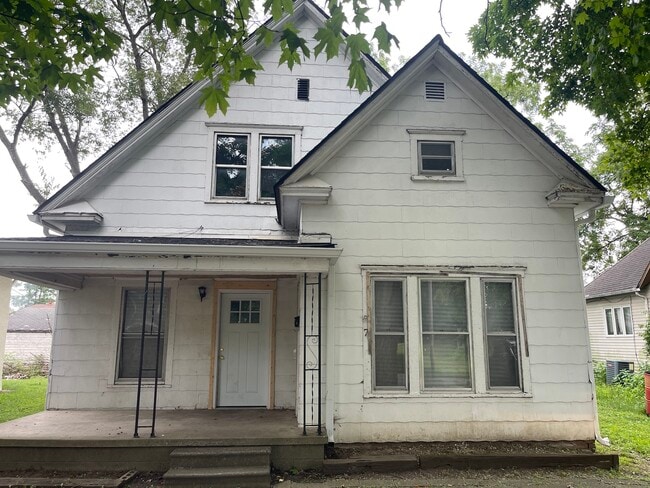 Primary Photo - 7 Tennessee Ave