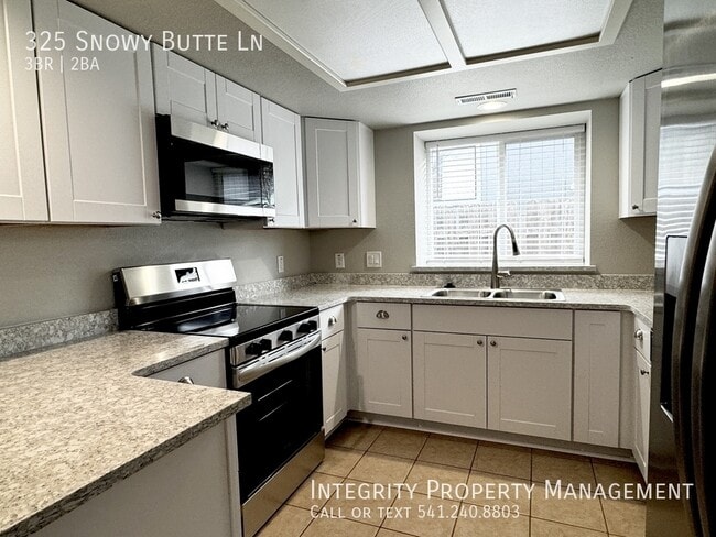 Building Photo - 325 Snowy Butte Ln