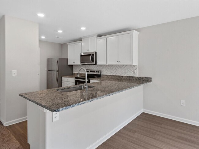 Building Photo - Lovely 3 Bed 2.5 Bath Home in Charlotte!