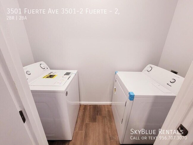 Building Photo - 3501 Fuerte Ave