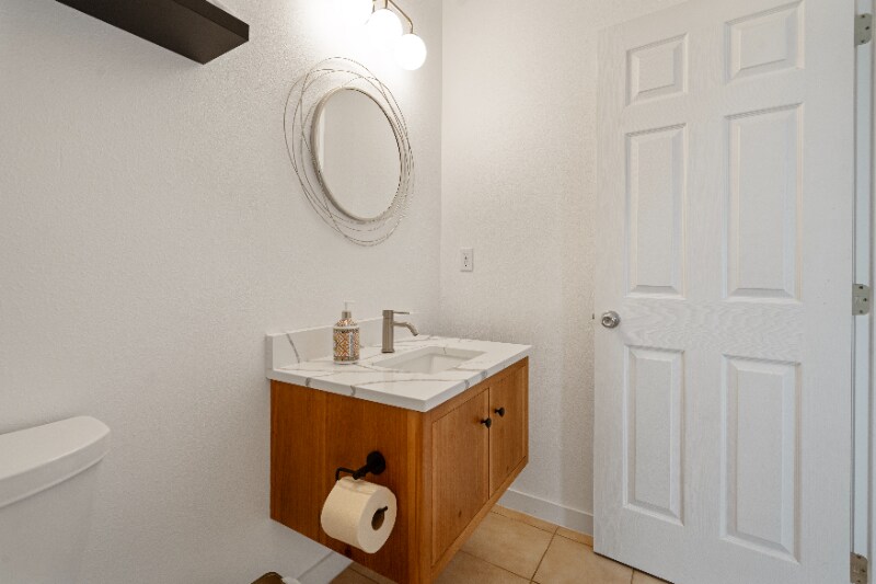 Building Photo - 228 Jensen Rd