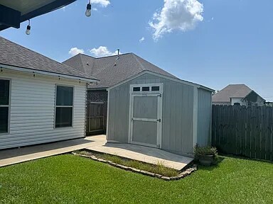 Building Photo - 1338 Shadow Bluff Dr