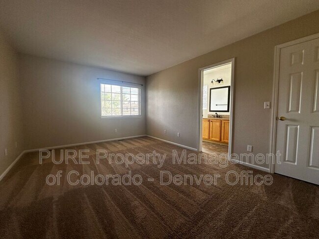 Building Photo - 10263 S Cedaridge Ct