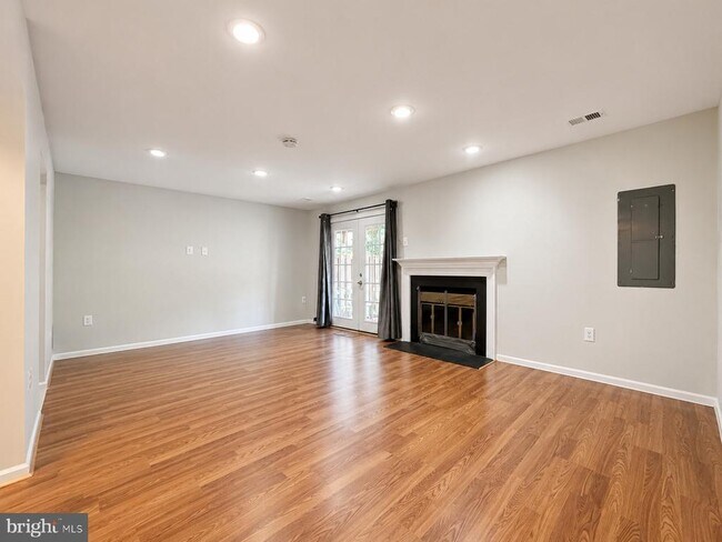 Building Photo - 4513 Shoal Creek Ct
