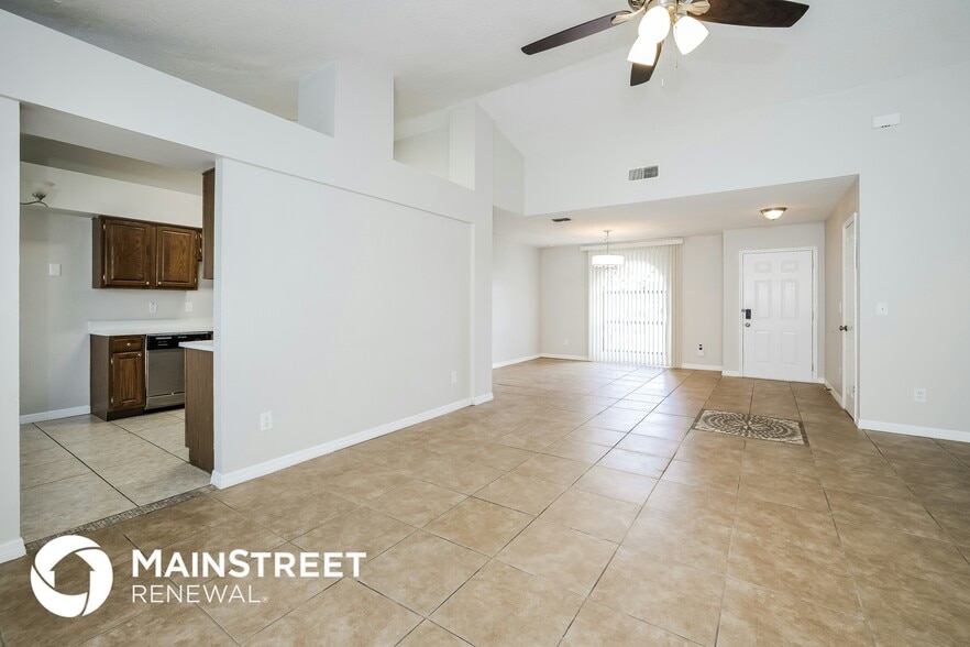 Primary Photo - 2403 Covedale Ct