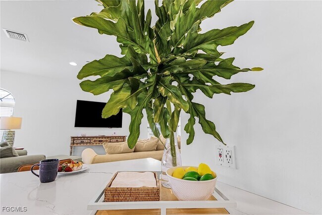 Building Photo - 13060 Sail Away St