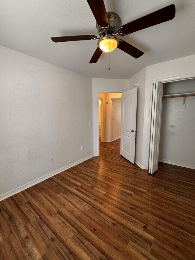 Building Photo - 659 Frances Dr