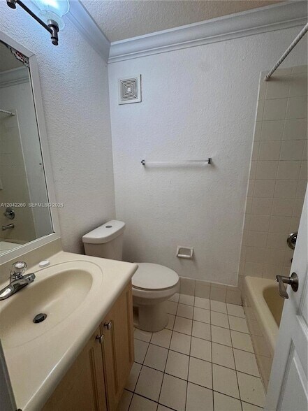 Building Photo - 8810 W Flagler St
