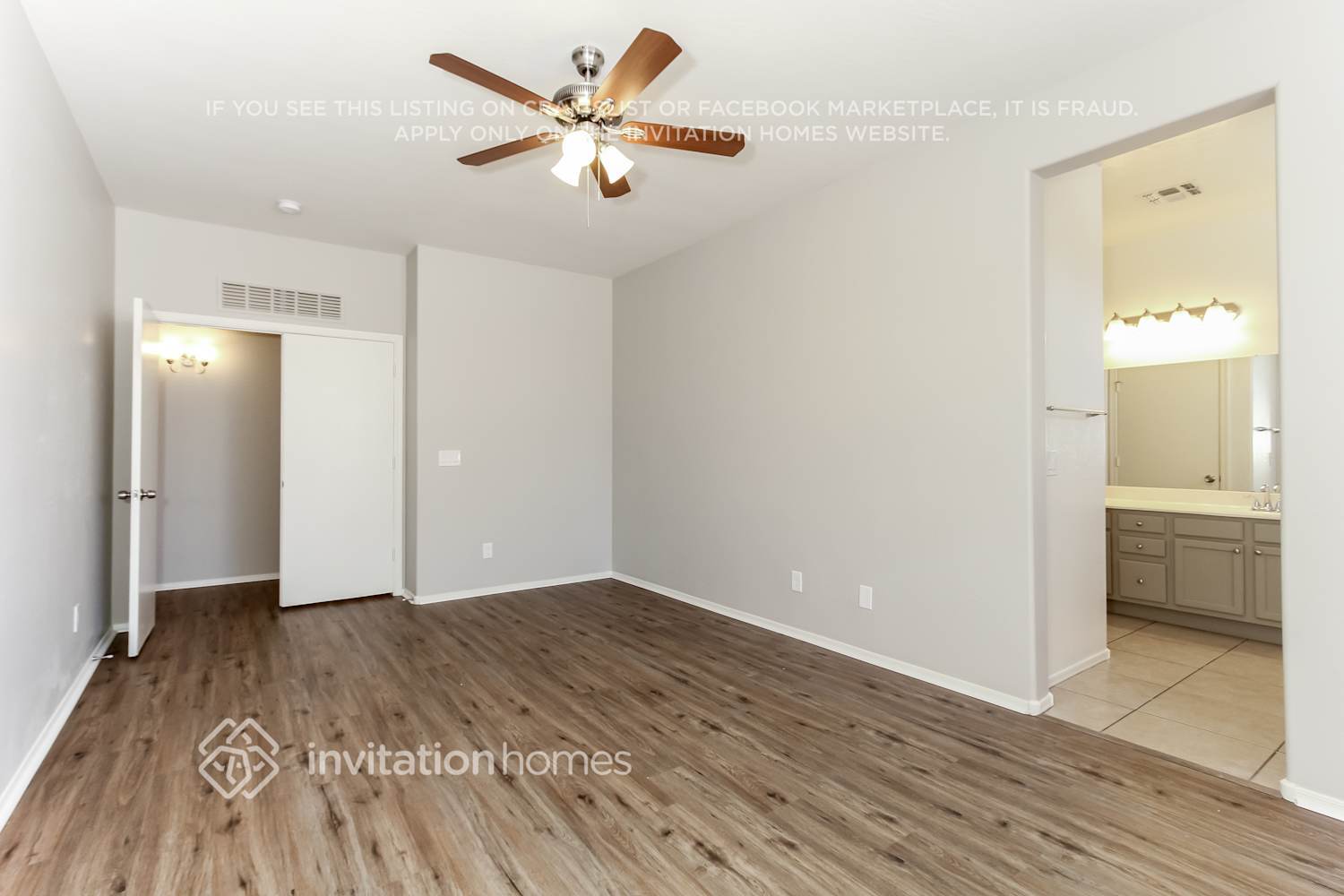 Building Photo - 9526 W Minnezona Ave