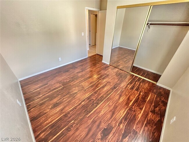 Building Photo - 749 Rock Springs Dr