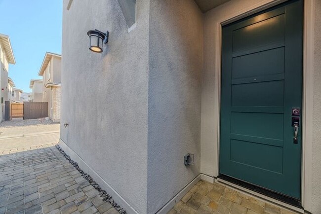 Building Photo - Brand new Arrowcreek Stunner!