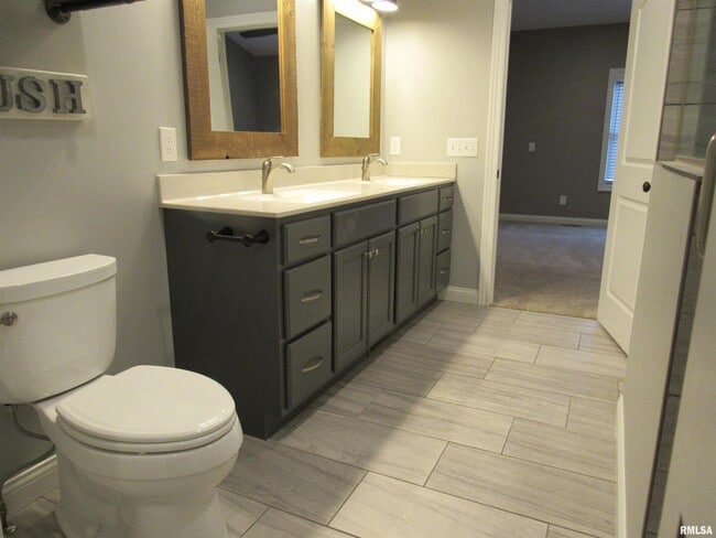 Building Photo - 1659 Celtic Ct