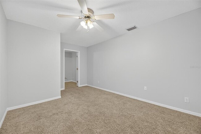 Building Photo - 172 Lake Shore Dr W