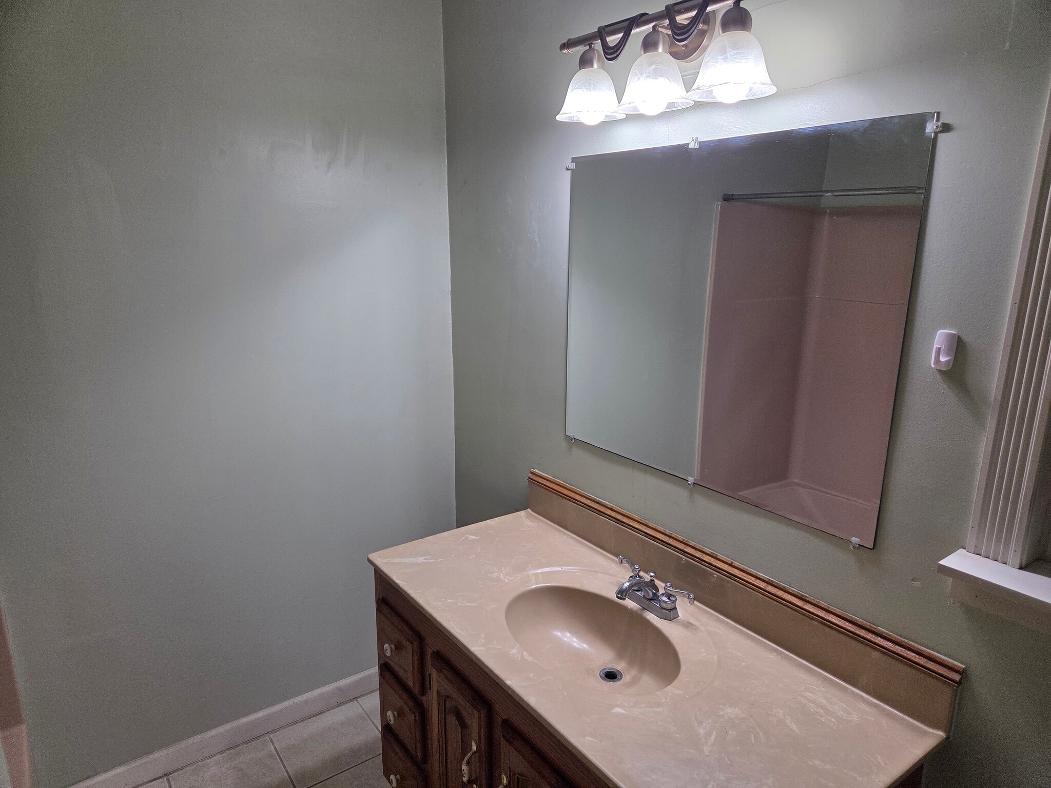 Building Photo - 495 Carter Hill Rd