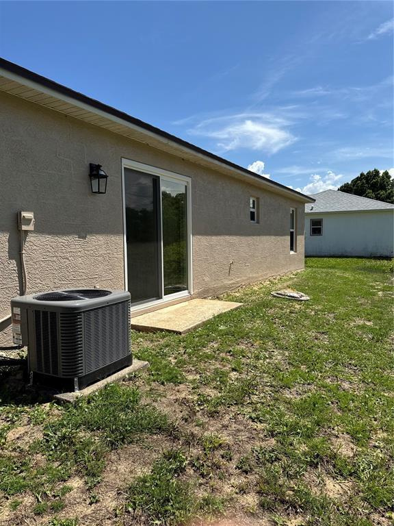 Building Photo - 18 Starling Dr