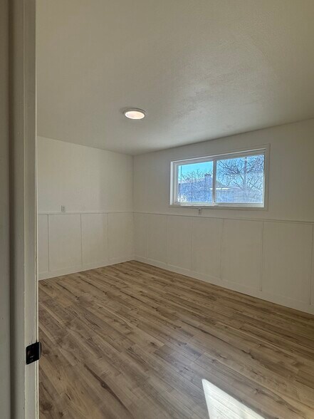 Building Photo - 6828 W Kirkwood Dr