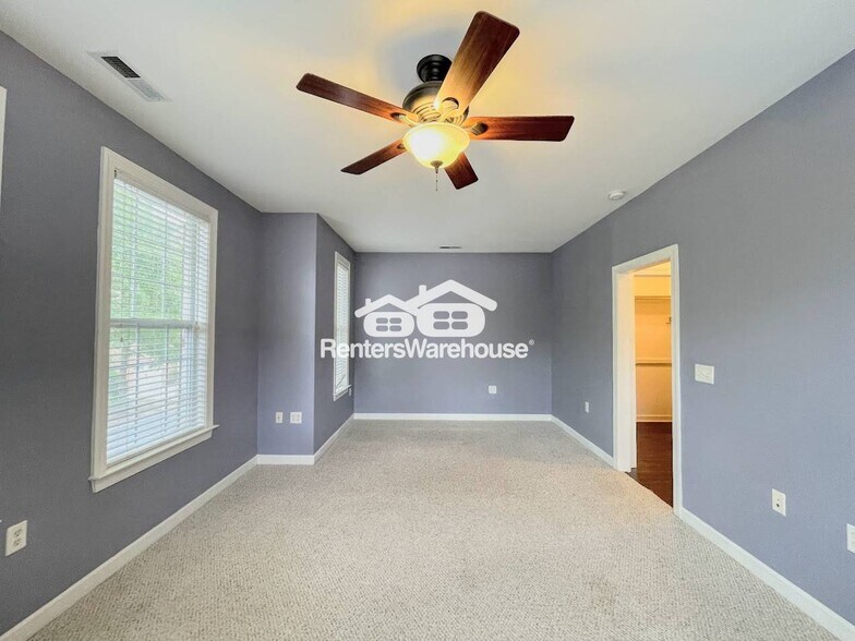 Building Photo - 446 Blue Beech Way