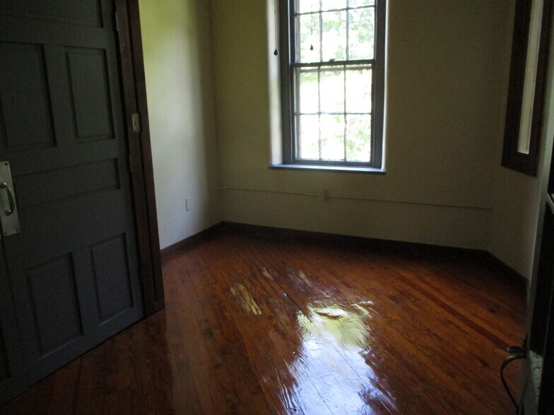 BR 2 - 37 Union St
