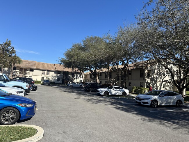 Building Photo - 3130 Millwood Terrace