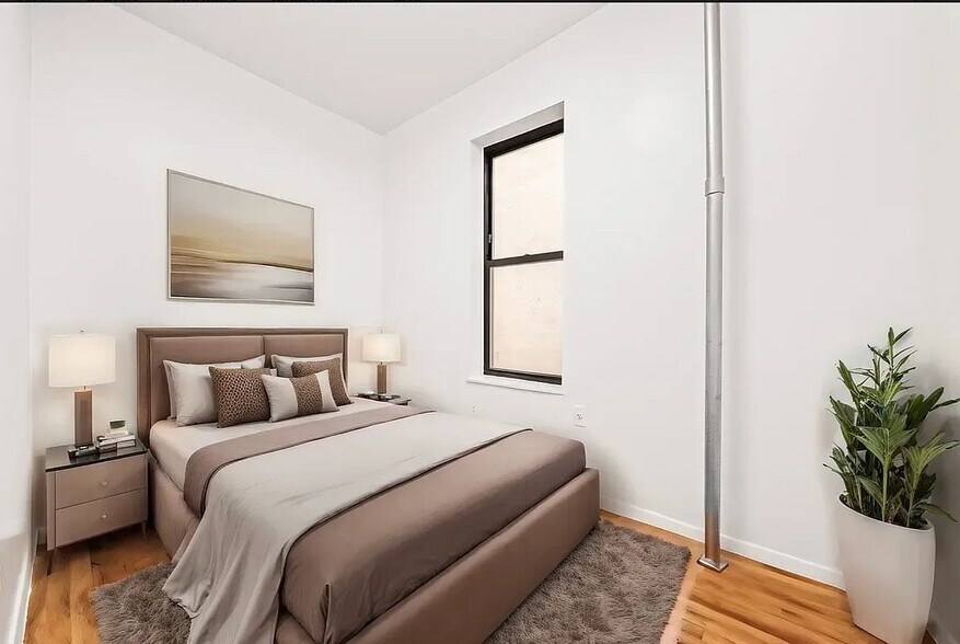 Building Photo - 284 Mulberry St