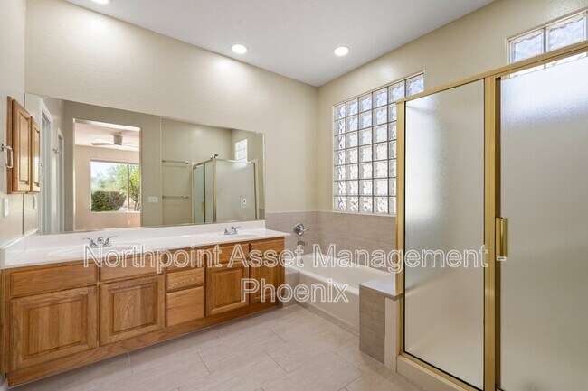 Building Photo - 7105 E Sleepy Owl Way