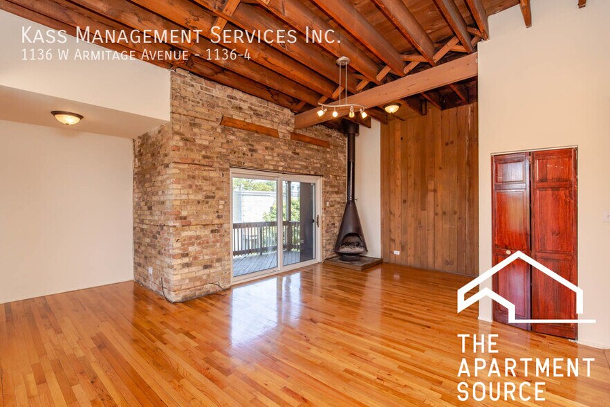 Building Photo - 1130 W Armitage Ave