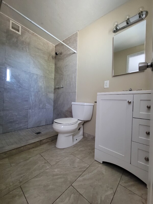 Building Photo - 3947 E Drexel Rd