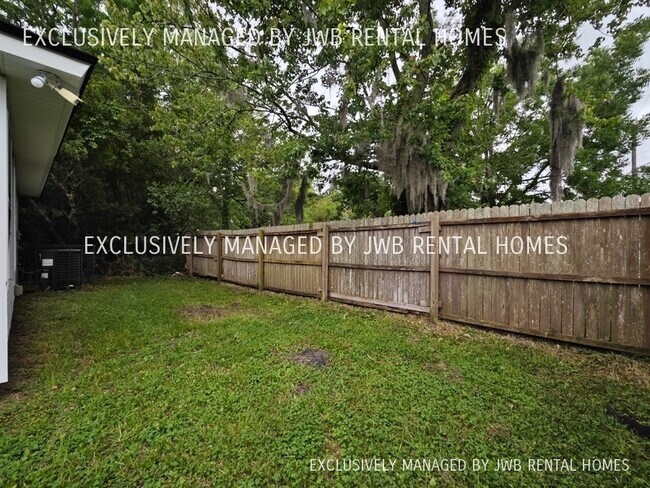 Building Photo - 8706 Berry Ave