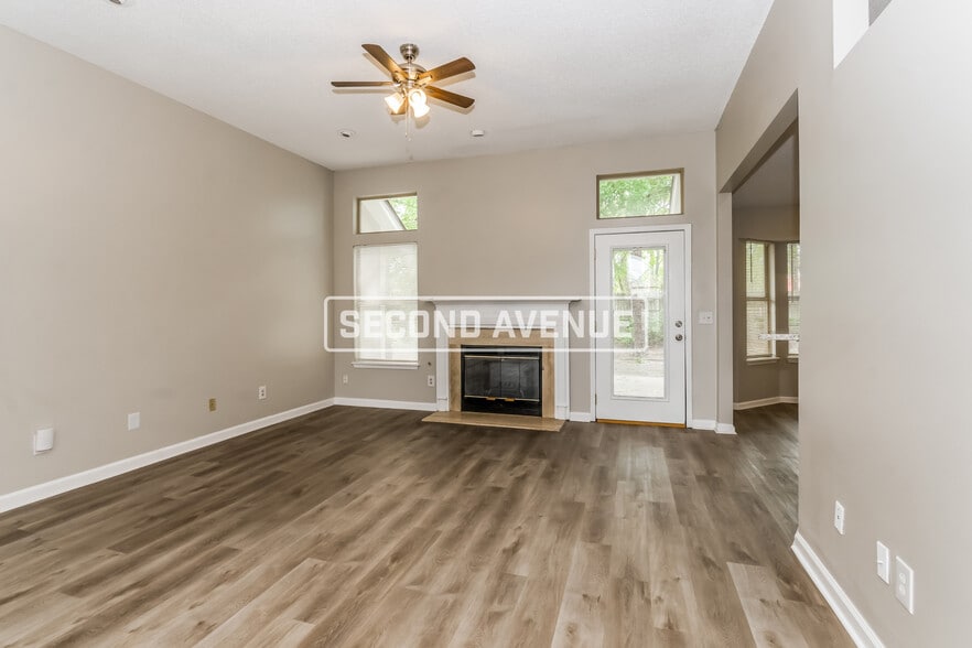 Building Photo - 8544 Echoridge Ct