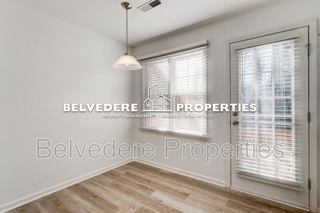 Building Photo - 19-A Park Village Ln