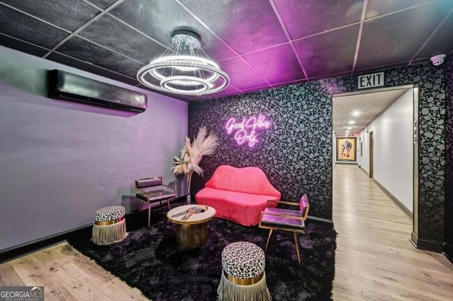 Building Photo - 3645 Peachtree Rd NE