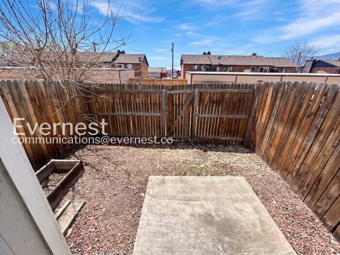 Building Photo - 4012 Muse Way