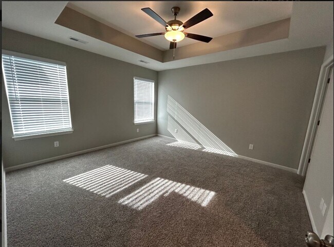 Building Photo - 651-653 Fall Meadow Lane