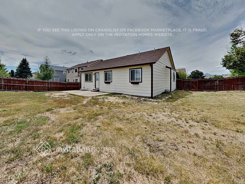 Building Photo - 7795 Fargo Dr