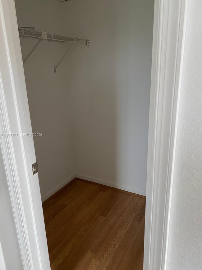 Building Photo - 4171 Oak Terrace Dr