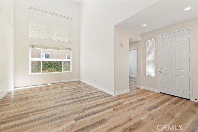 Building Photo - 10 Lyon Ridge