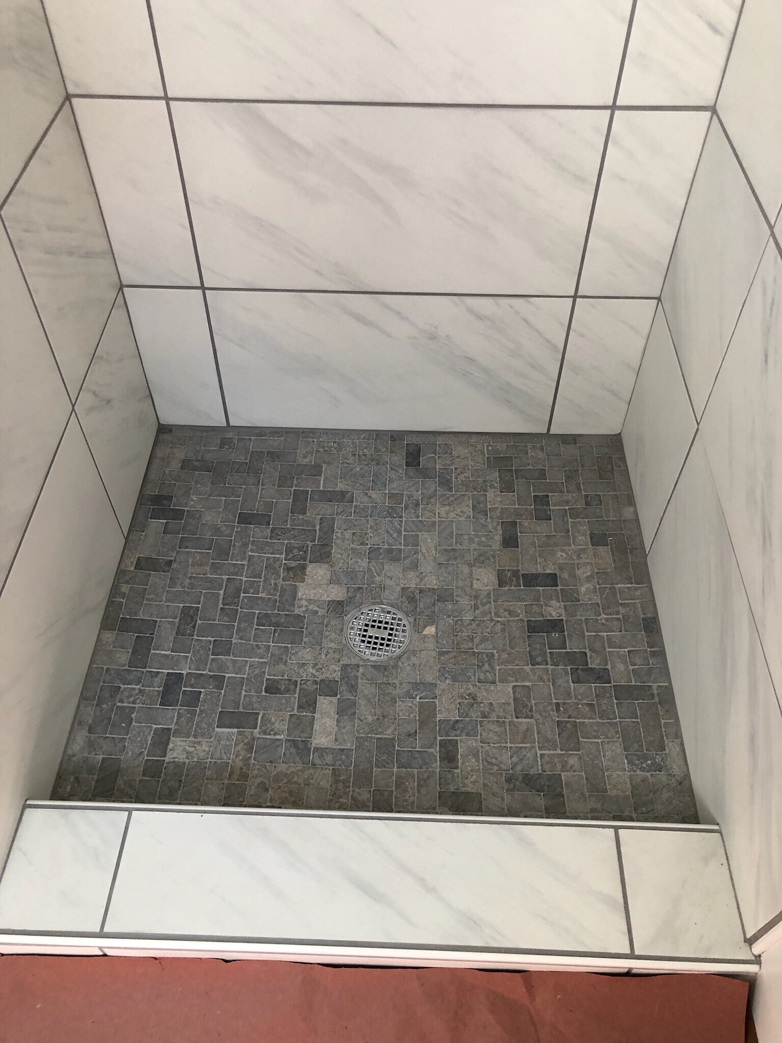 Building Photo - 1048 Hillwell Rd