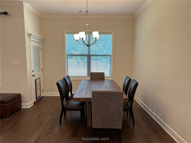 Building Photo - 15605 Long Creek Ln