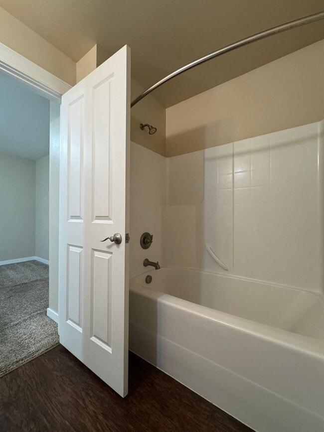 Building Photo - Cambridge Place I - 2239